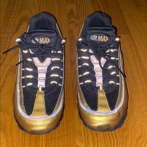 Nike AirMax 24/7 Gold Mens 9.5